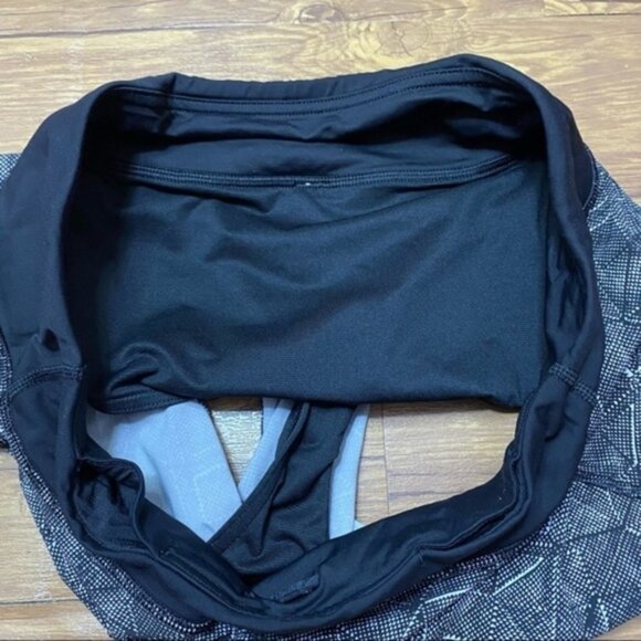 Lululemon Speed Short Formation Alpine White Black Women Size 8 - Picture 7 of 11